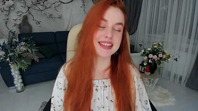 AirySilhouette online show from February 8, 7:28 pm