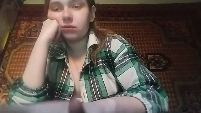 Snapshot of KikiBang chatting on November 24, 10:48 am KikiBang online show from November 24, 10:48 am