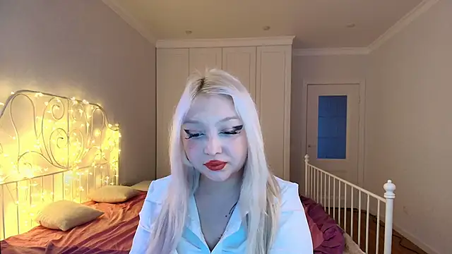 Snapshot of angelicaya chatting on November 28, 3:31 am angelicaya online show from November 28, 3:31 am