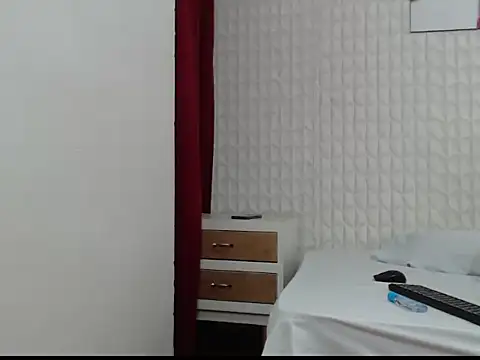 Snapshot of Violeta_DAmore chatting on November 26, 7:04 pm Violeta DAmore online show from November 26, 7:04 pm