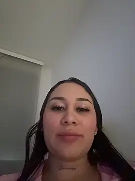 Snapshot of kylie_pregnat chatting on November 24, 1:22 pm kylie pregnat online show from November 24, 1:22 pm