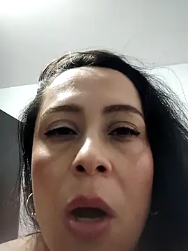 danielita1414 online show from December 1, 2:11 pm