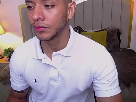 tayler luke online show from April 18, 1:09 am