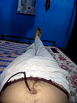 Snapshot of vaasuboy01 chatting on April 11, 5:39 pm vaasuboy01 online show from April 11, 5:39 pm