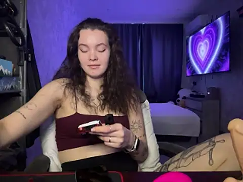 Teresa Yung online show from November 21, 9:08 am