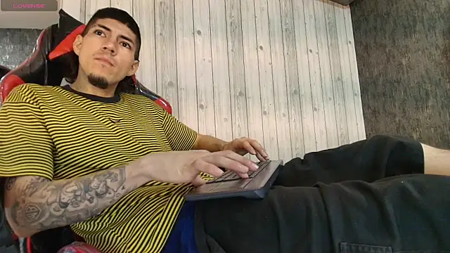 yeikoox online show from November 27, 2:02 am