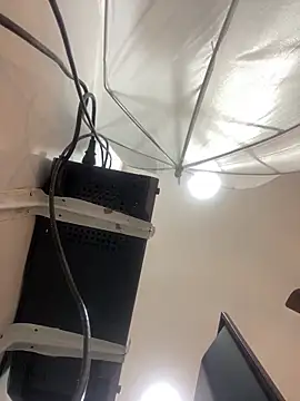 Snapshot of Aria_Kitty chatting on November 30, 11:36 am Aria Kitty online show from November 30, 11:36 am