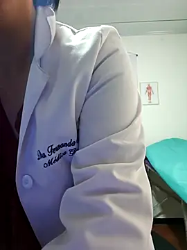 JustSamantha  online show from March 6, 12:23 pm