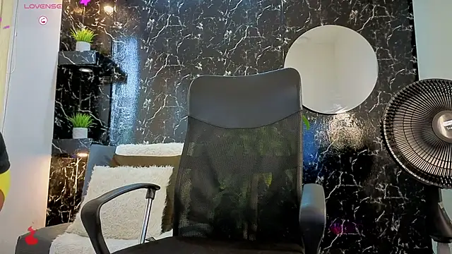 thomas scot1 online show from November 29, 1:14 pm