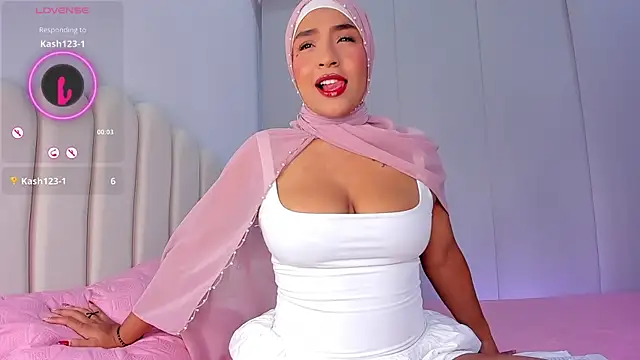 Amira-Zahra online show from July 13, 10:12 pm