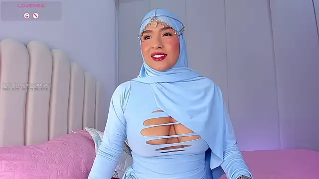 Amira-Zahra online show from July 14, 10:04 pm