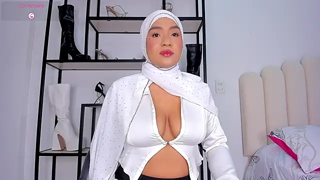 Amira-Zahra online show from July 23, 10:29 pm