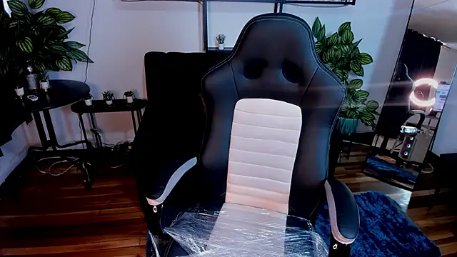 gummo  online show from February 9, 8:13 pm