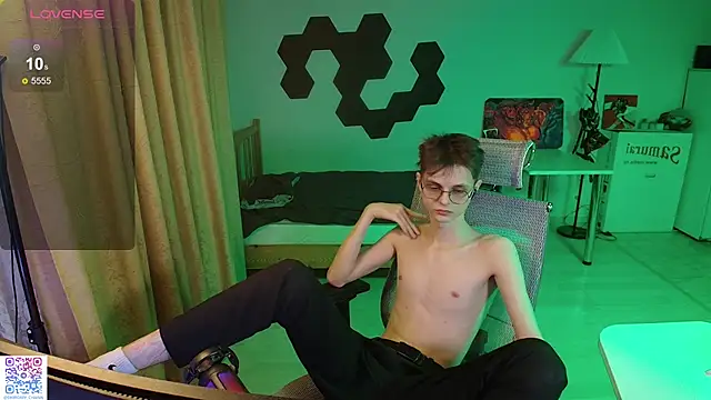 Shiromy  online show from February 26, 5:23 pm