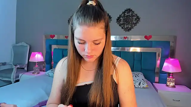 LiiaVelvet online show from March 26, 3:34 am