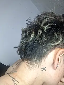 megan NL online show from December 5, 5:16 am