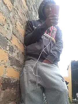 Eezxxx online show from April 13, 7:47 am