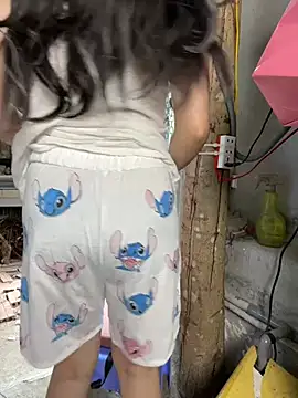 XndSeraphina online show from February 9, 4:38 am