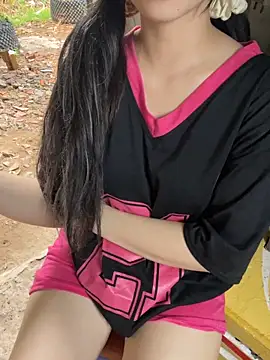 XndSeraphina online show from February 26, 5:06 am