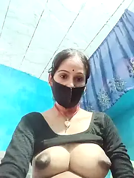 Snapshot of Nandani-758 chatting on May 20, 10:32 am Nandani-758 online show from May 20, 10:32 am