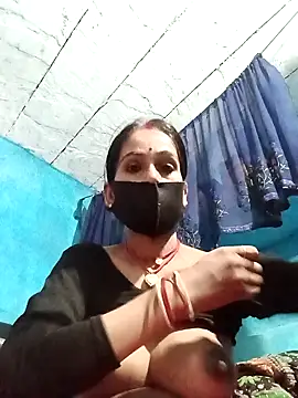 Snapshot of Nandani-758 chatting on July 2, 10:10 am Nandani-758 online show from July 2, 10:10 am