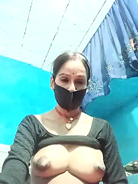 Snapshot of Nandani-758 chatting on July 13, 9:12 am Nandani-758 online show from July 13, 9:12 am