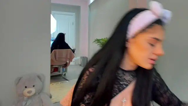 SerennaNoir online show from February 4, 8:14 pm