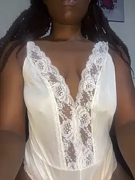Snapshot of AngelaAbi chatting on May 28, 7:33 pm AngelaAbi online show from May 28, 7:33 pm