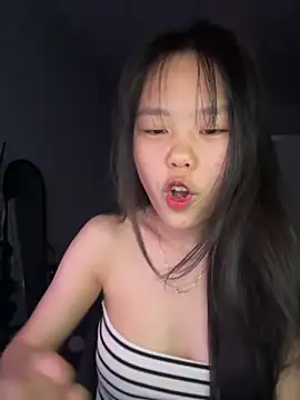 Kiee-lee online show from April 7, 1:33 pm