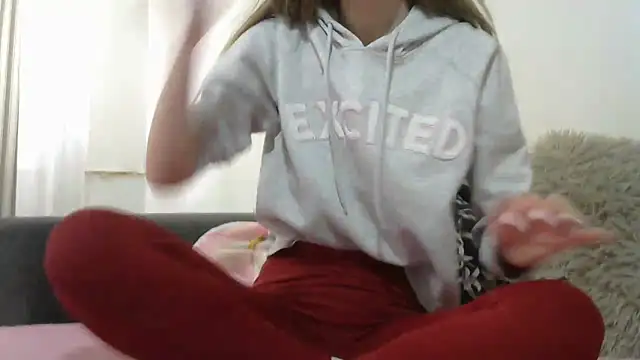 Erii18 online show from February 19, 11:28 am