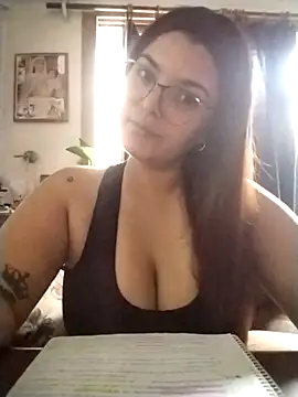 Snapshot of YouladyVidal chatting on November 22, 7:13 pm YouladyVidal online show from November 22, 7:13 pm