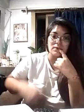 Snapshot of YouladyVidal chatting on November 25, 5:07 am YouladyVidal online show from November 25, 5:07 am