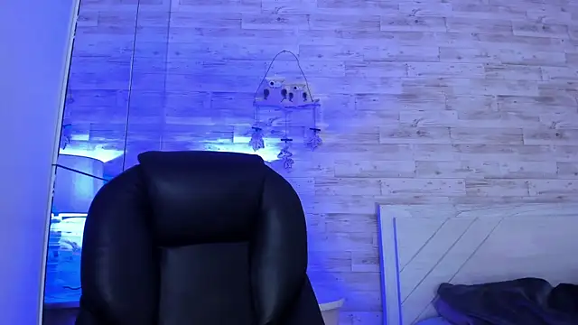 Snapshot of Emir_Ozan_ chatting on January 7, 11:34 am Emir Ozan online show from January 7, 11:34 am