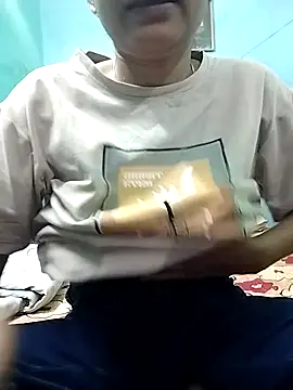 Snapshot of Miss_tinaaa chatting on November 23, 8:58 am Miss tinaaa online show from November 23, 8:58 am