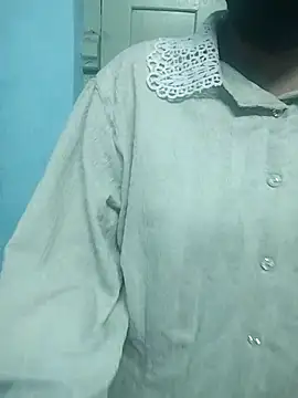 Snapshot of Miss_tinaaa chatting on November 27, 10:39 am Miss tinaaa online show from November 27, 10:39 am