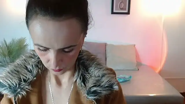 Juliana  lx online show from March 10, 2:44 pm