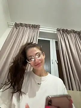 Daria Promisess online show from November 30, 7:18 pm