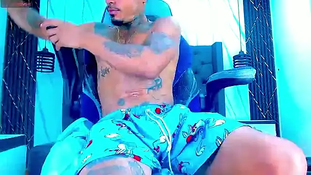 Hot Latino x online show from March 3, 12:33 pm