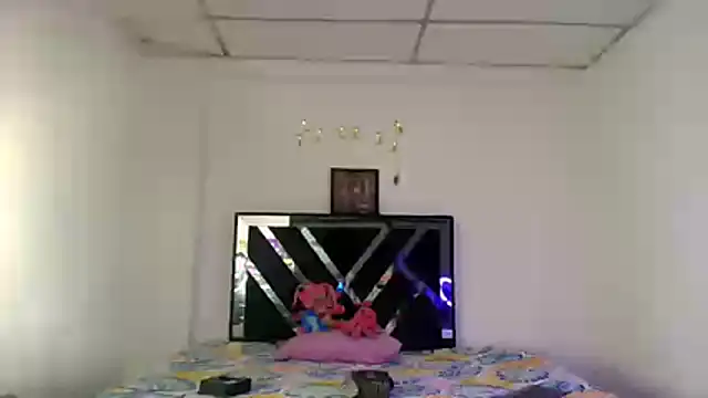 Venus2357 online show from April 20, 9:45 am