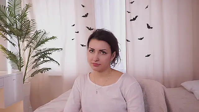 DovieMascall online show from November 21, 7:18 am