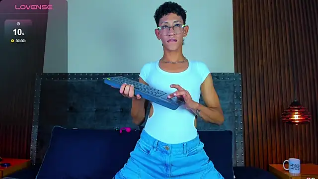 alan bless18 online show from November 26, 7:15 pm