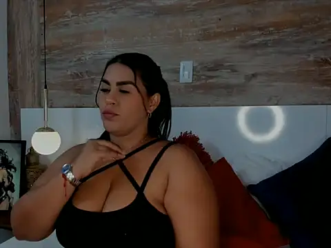 Snapshot of lathiffa chatting on December 4, 8:39 pm lathiffa online show from December 4, 8:39 pm