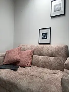 Snapshot of Madisonlaraa chatting on November 28, 7:38 pm Madisonlaraa online show from November 28, 7:38 pm