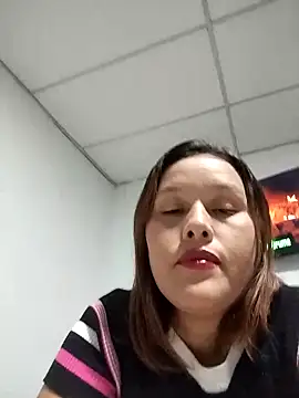 Snapshot of Paola-Lond chatting on November 27, 4:03 am Paola-Lond online show from November 27, 4:03 am