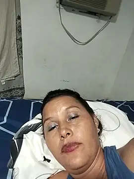 Snapshot of Paola-Lond chatting on November 29, 7:33 am Paola-Lond online show from November 29, 7:33 am