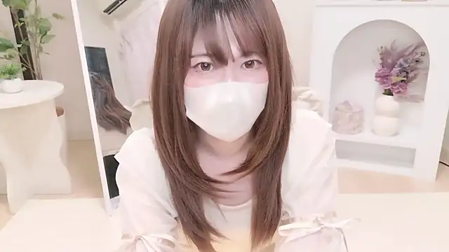 Snapshot of JUNjun__ chatting on May 25, 3:23 am JUNjun online show from May 25, 3:23 am