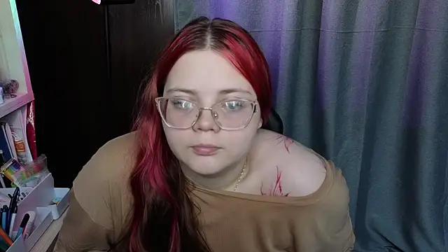 KellyFiery online show from June 14, 1:57 pm