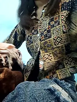 Snapshot of Lovely_girl- chatting on December 19, 6:20 am Lovely girl- online show from December 19, 6:20 am