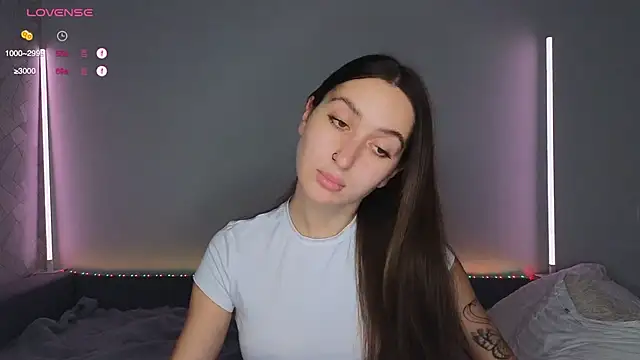 KikkyMi online show from November 26, 8:10 pm