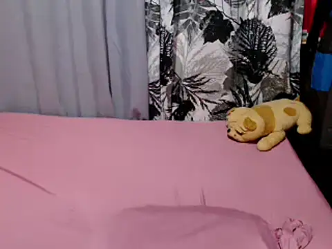 Snapshot of lovelyxmorena chatting on December 3, 12:14 pm lovelyxmorena online show from December 3, 12:14 pm